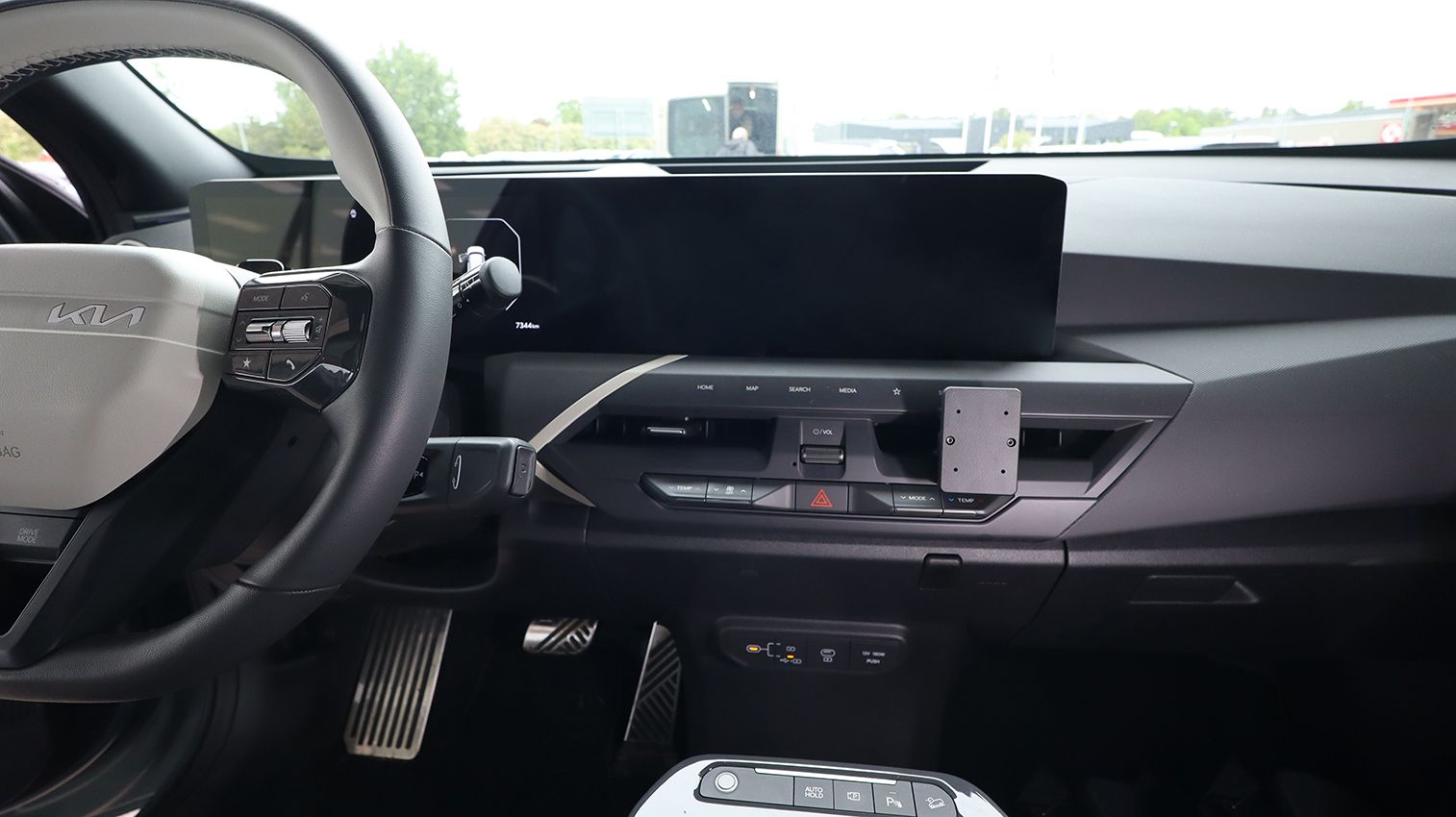 Proclip Kia EV5 25- Mitte montage