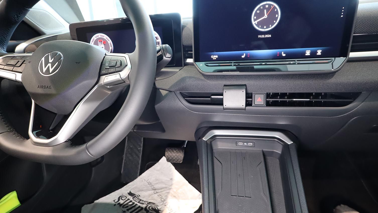 Proclip Volkswagen T-Roc 26- Mitte montage