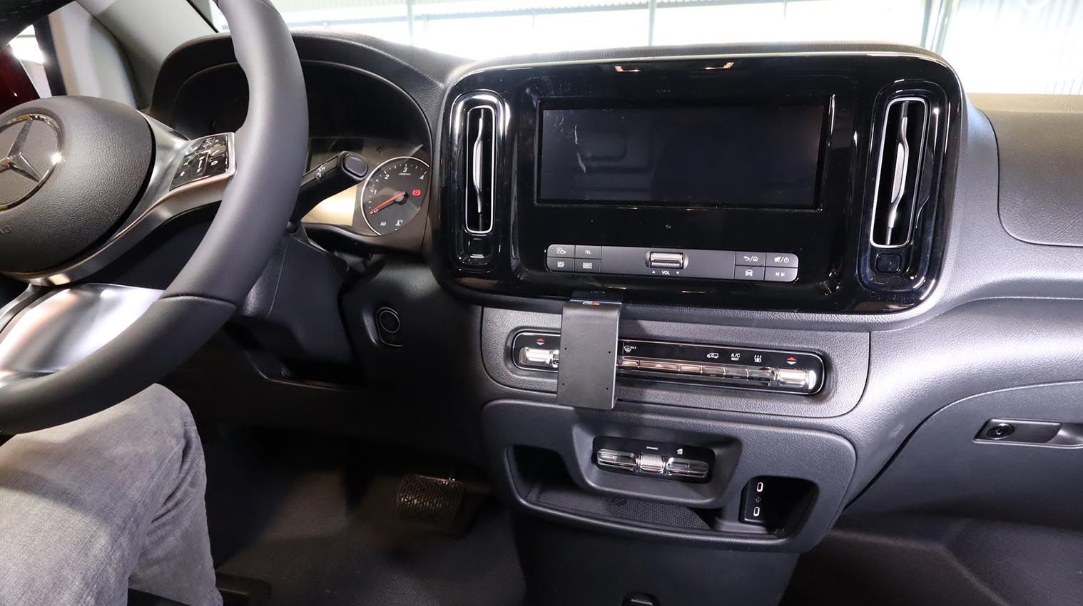 Proclip Mercedes Benz Vito 24- Mitte montage unten